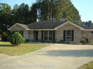 1004 Canton Ct, Hinesville, GA 31313