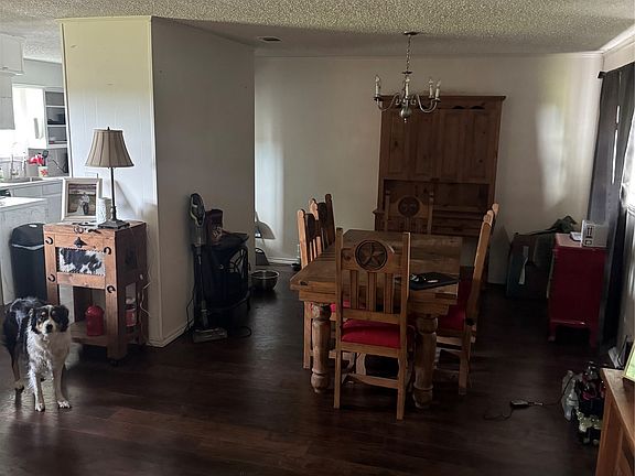 5th image of 102 N Cedar St
