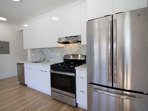 3rd image of 1290 Grove St APT 102