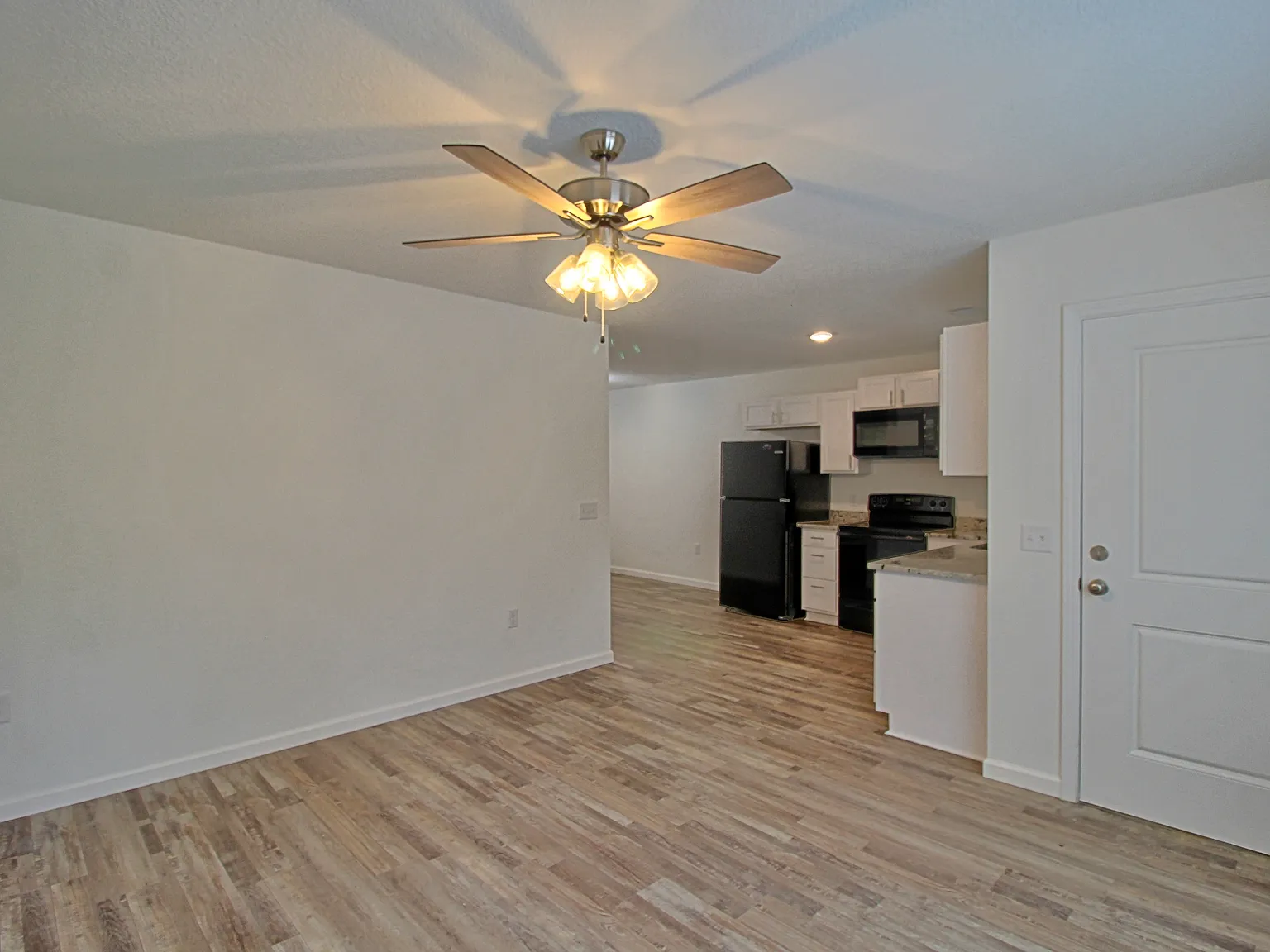 14003 Cecil Nobles Highway Apt A - 1 — Photo 2