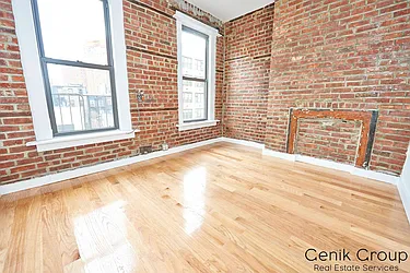 Rented by Genik Group Corp