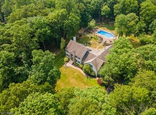 7 Woodsend Trl, Rockaway, NJ 07866