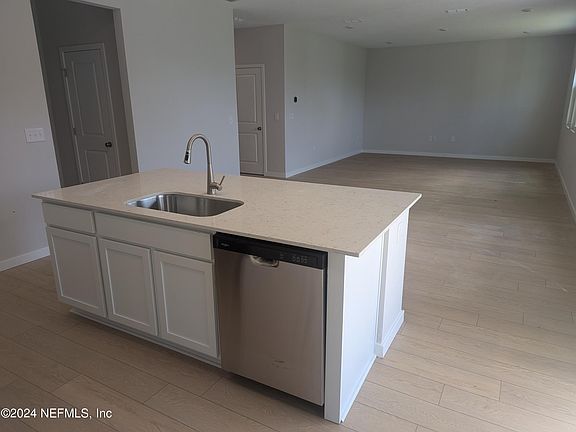 3rd image of 14708 MACADAMIA Lane #27