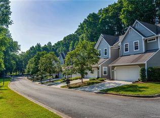 9016 Saint Pierre Ln, Charlotte, NC 28277