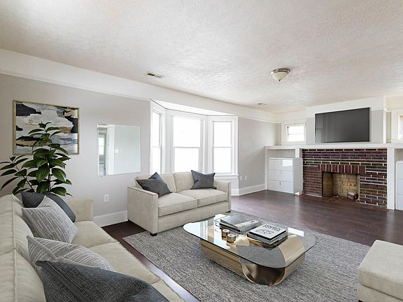 2nd image of 3469 W 45th St Unit 2