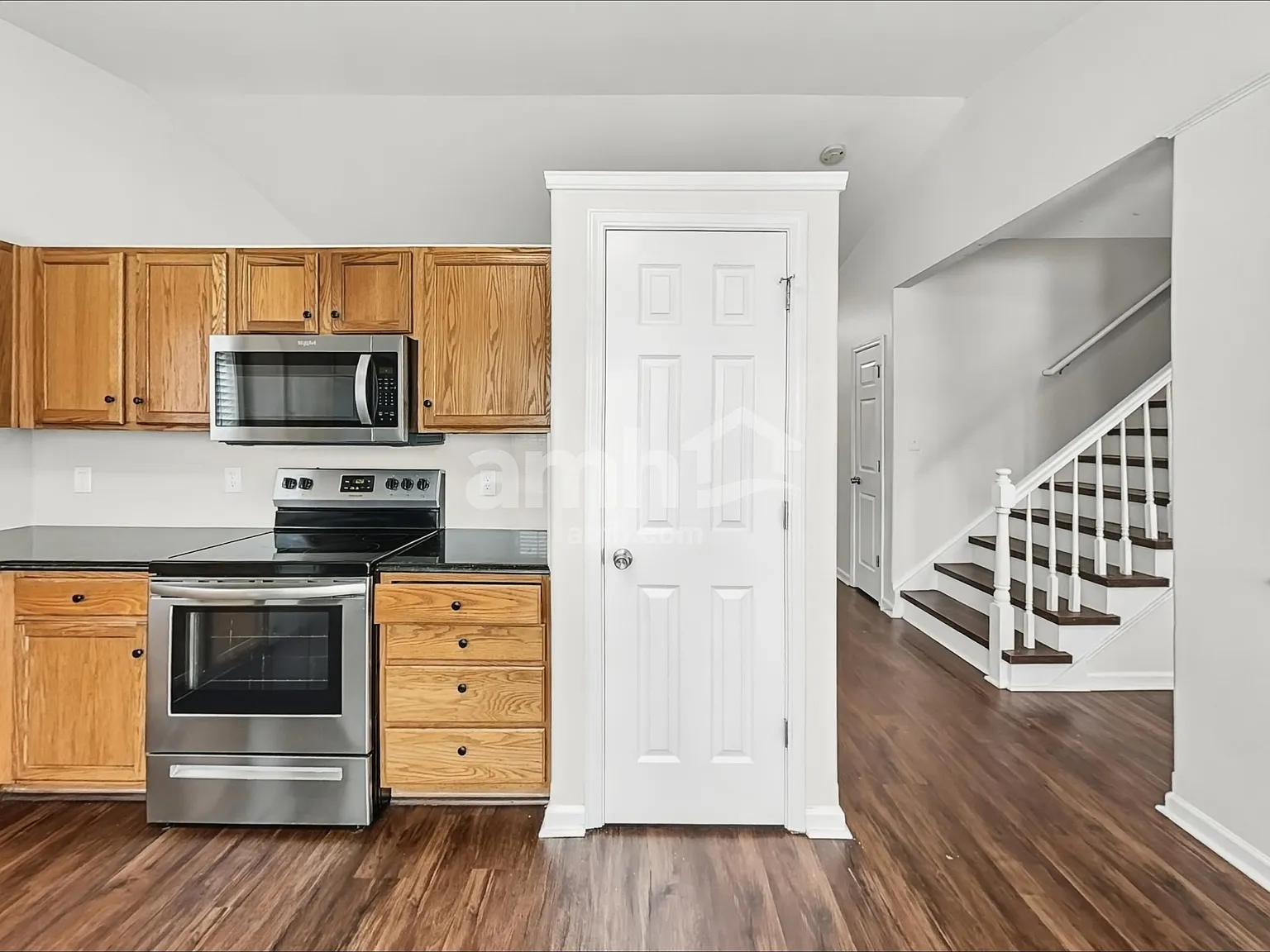 3 bed, 2.5 bath, 1540 sqft, $2,040 — Photo 4