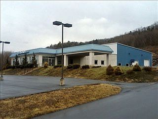 5th image of 1194 Centre Tpke