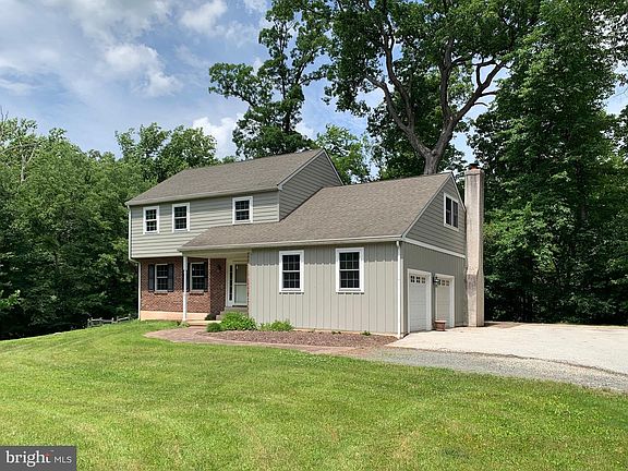 2nd image of 117 Midway Rd