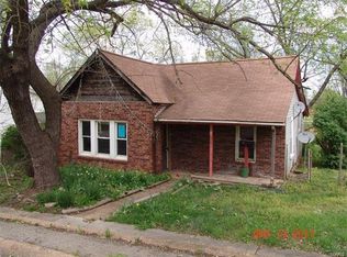 18 Stanley St, Park Hills, MO 63601