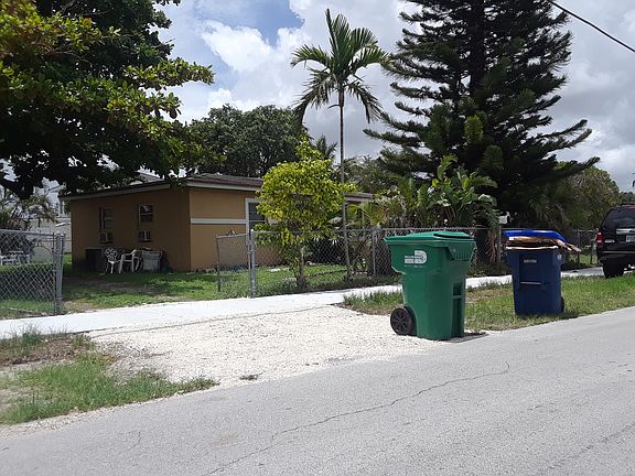 2nd image of 2900 NW 164th Ter