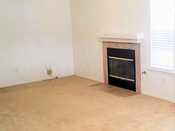 4th image of 1844 N Veronica Ln