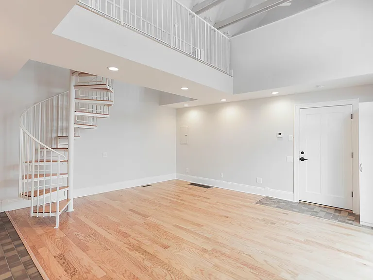 15100 Detroit Ave #7 — Photo 9