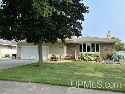 1612 18th Ave S, Escanaba, MI, 49829