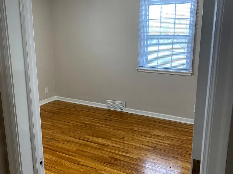 Bedroom #1