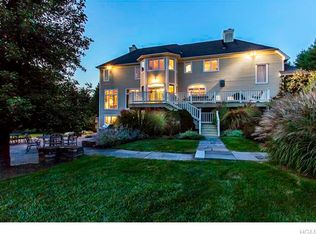 3 Henkers Farm Ln, Bedford, NY 10506