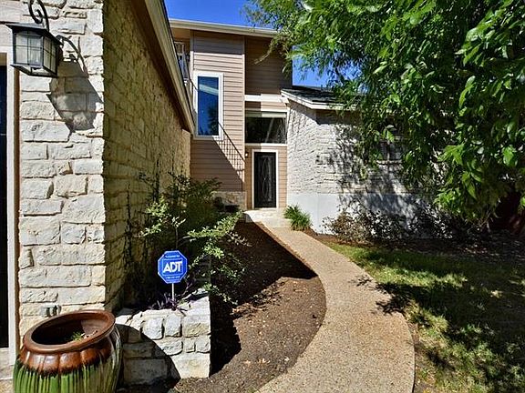 3rd image of 4806 Palisade Dr