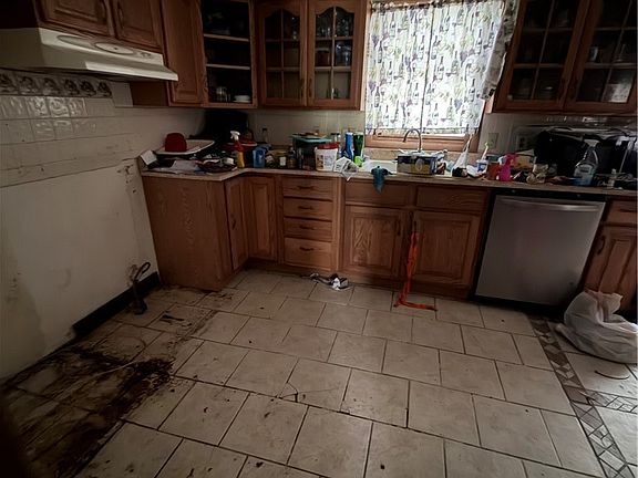 5th image of 279 Hidden Valley Rd