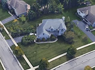 2953 Quarry Rd, Maumee, OH 43537