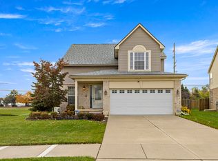 29705 Lacy Dr #77, Westland, MI 48186
