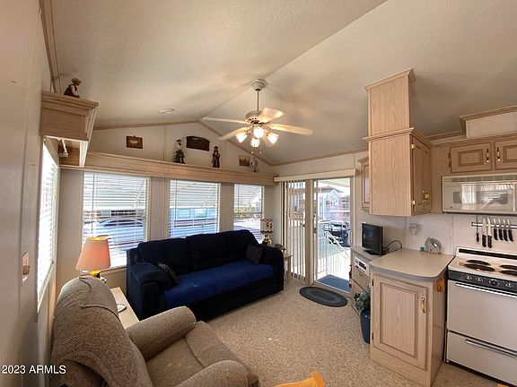 3rd image of 130 E GILA Drive