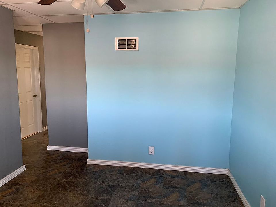 1st image of 801 S 1st St