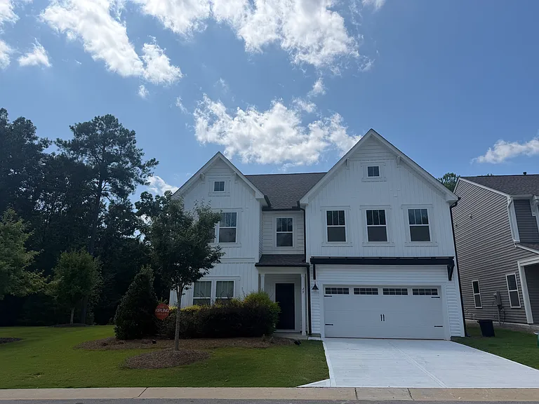 29 Manor Stone Dr — Photo 1