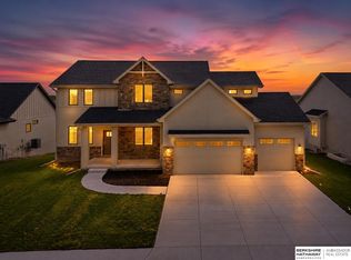 20505 Jeannie Ln, Gretna, NE 68028
