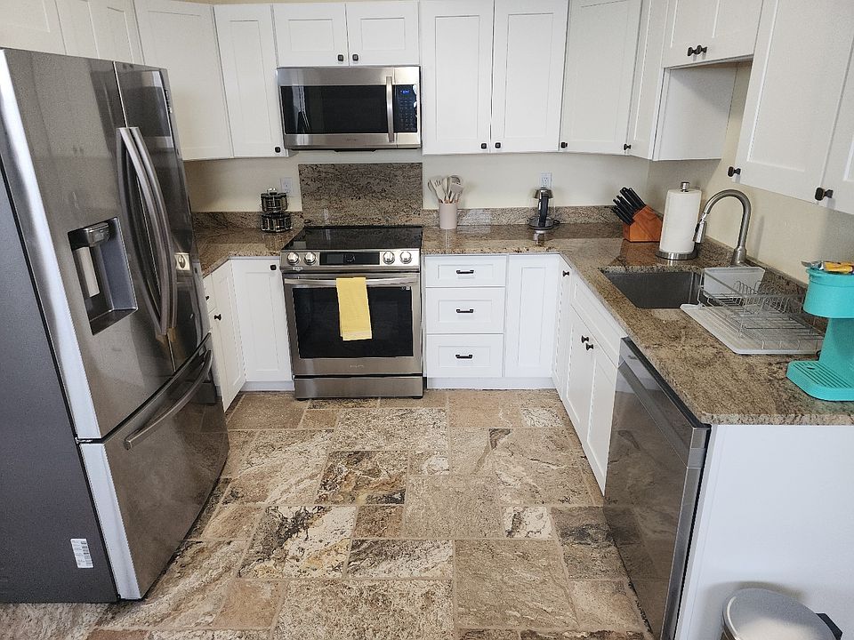 1st image of 360 B St Unit 302