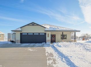 2320 Eastland Dr, Algona, IA 50511