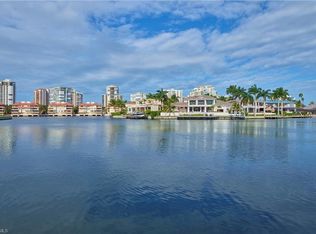 4205 Crayton Rd, Naples, FL 34103