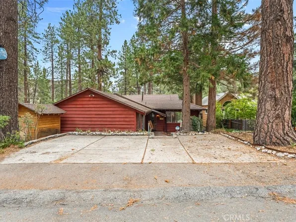 1056 Lark Dr, Wrightwood, CA 92397