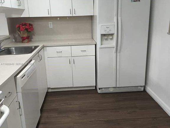 3rd image of 8650 SW 133rd Avenue Rd APT 208