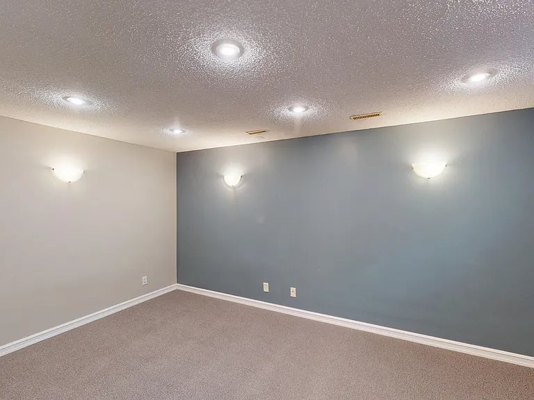 78 Edwards Dr SW — Photo 8