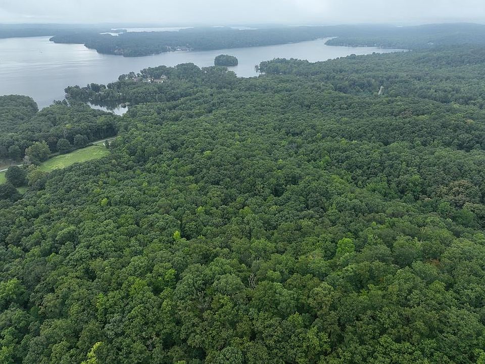 1st image of 260 Lake Overlook Dr