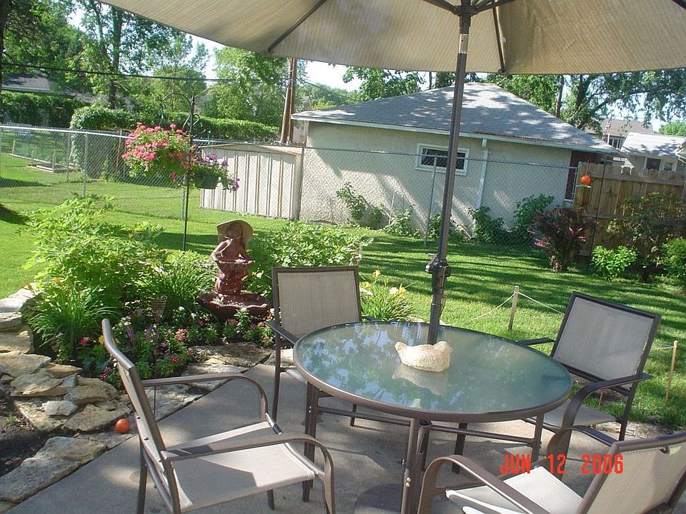 2nd image of 6260 6th St NE