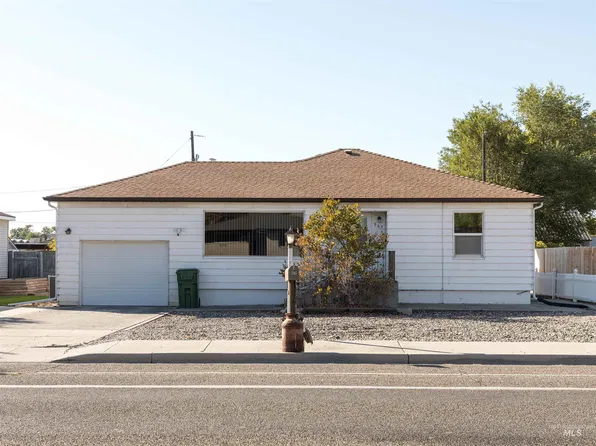 963 SW 4th St, Ontario, OR 97914