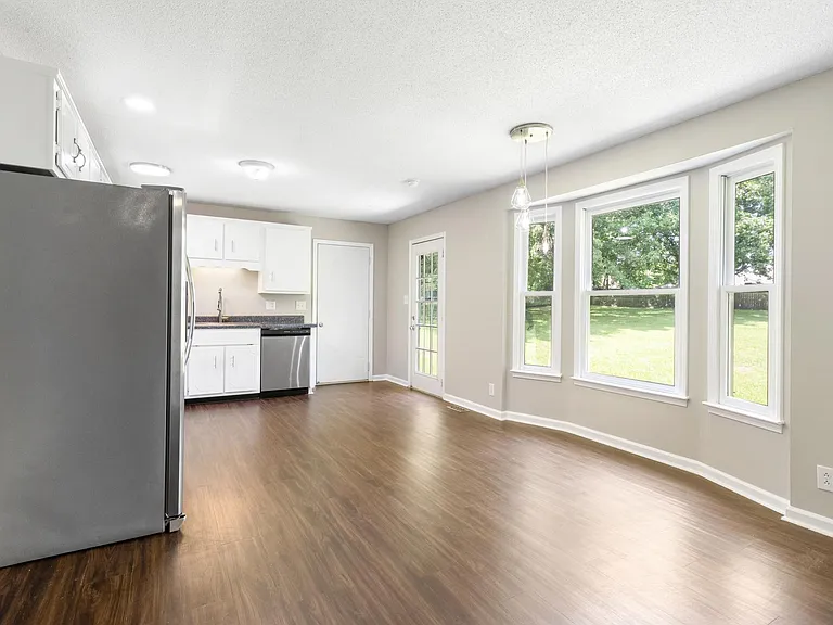 203 Quail Ridge Rd — Photo 9