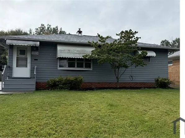 14652 Pease Rd, Maple Heights, OH 44137