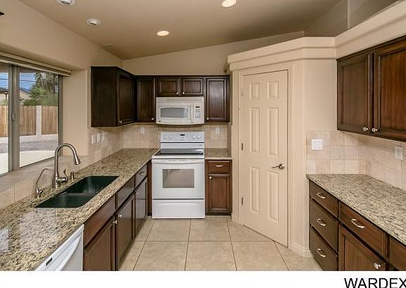 5th image of 2867 Swanee Ln