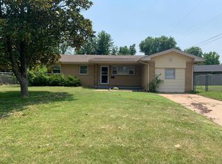 8613 W 9th St N, Wichita, KS 67212