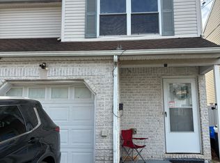 12 Somerset St, Carteret, NJ 07008