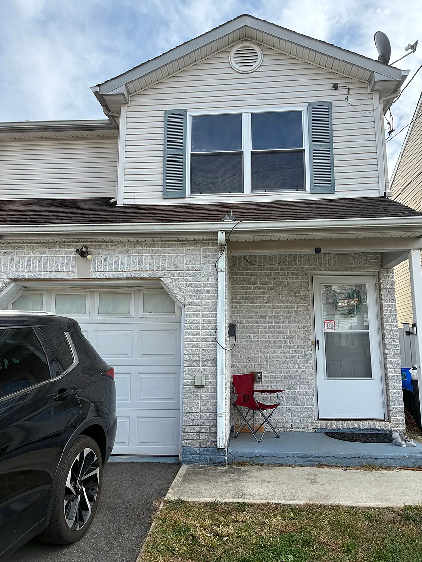 12 Somerset St photo 1