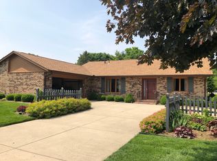 1501 Brookfield Ln, Troy, OH 45373