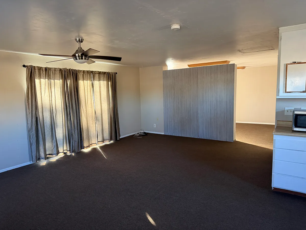 Building Photo - 7412 Birch St