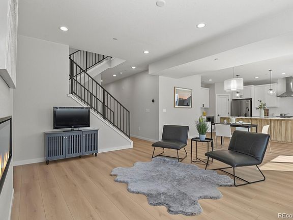 2nd image of 106 Cayauga Way