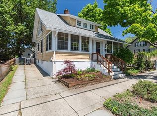 25 Wabun Ave, Providence, RI 02908
