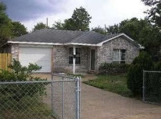 2405 Hardwood Dr, Bryan, TX 77803