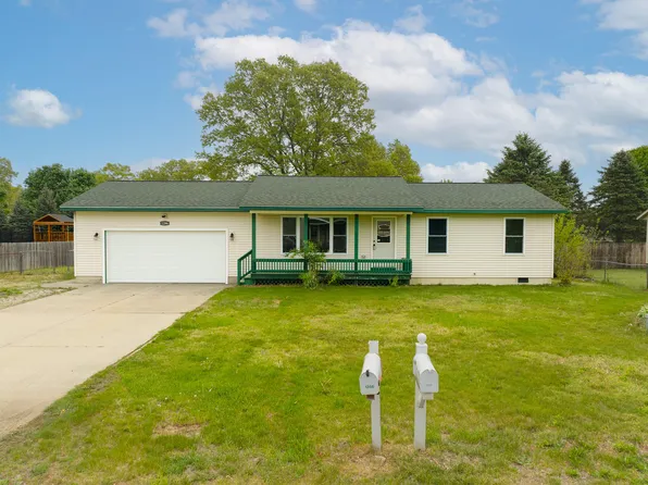 1286 Holiday St, Muskegon, MI 49442