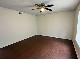 Hillsdale Place