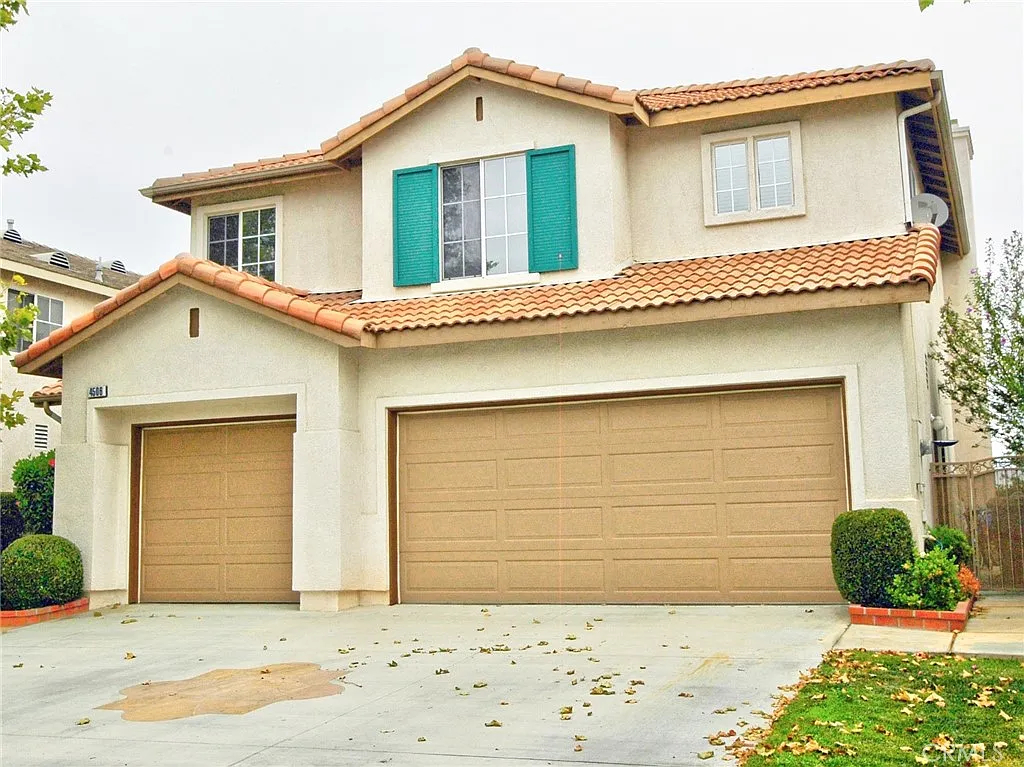 4 bed, 2.5 bath, 2283 sqft, $4,235 — Photo 1